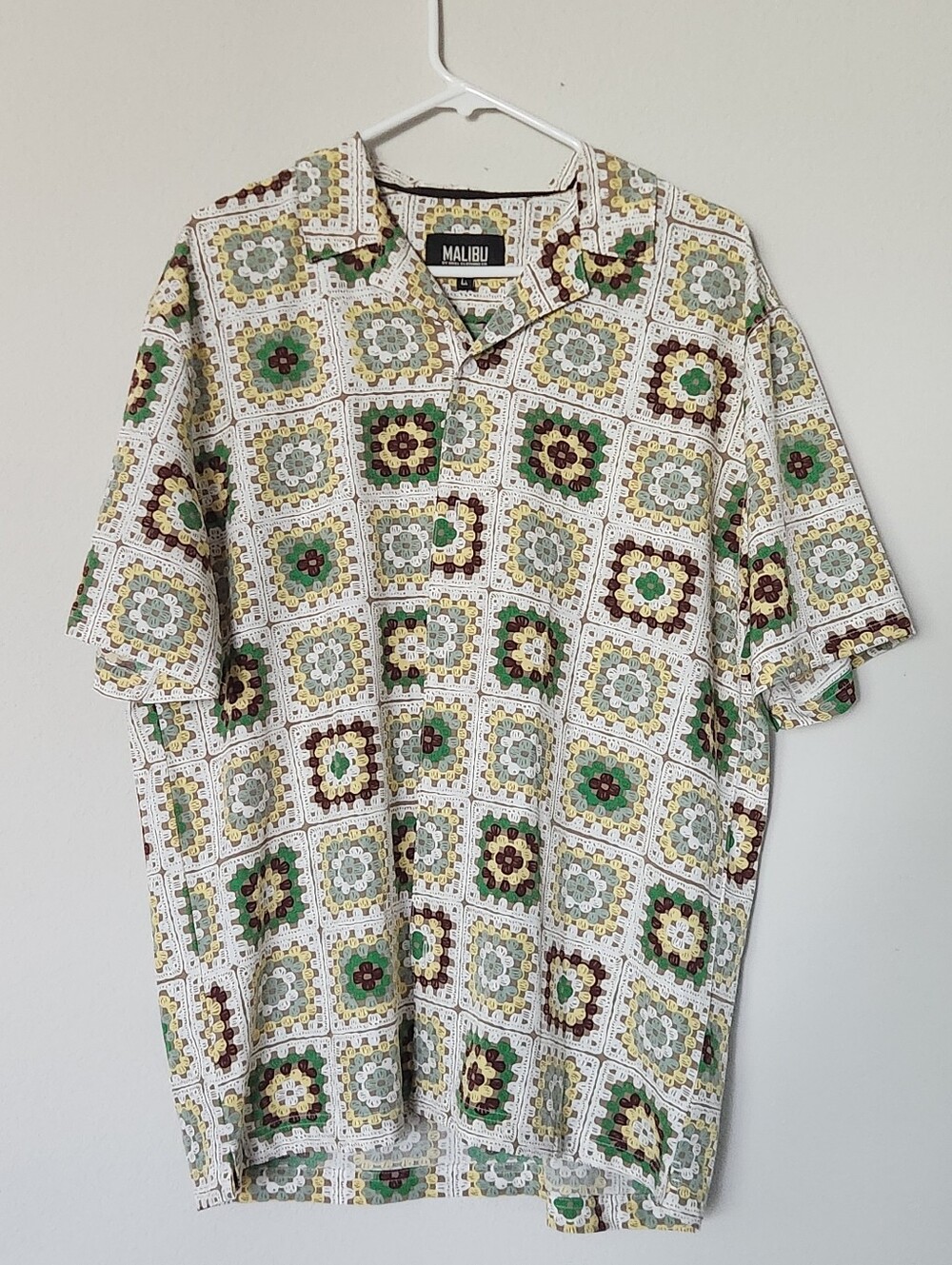 Malibu Men's Short-Sleeve Crochet Print Polo - White/Green/Brown
